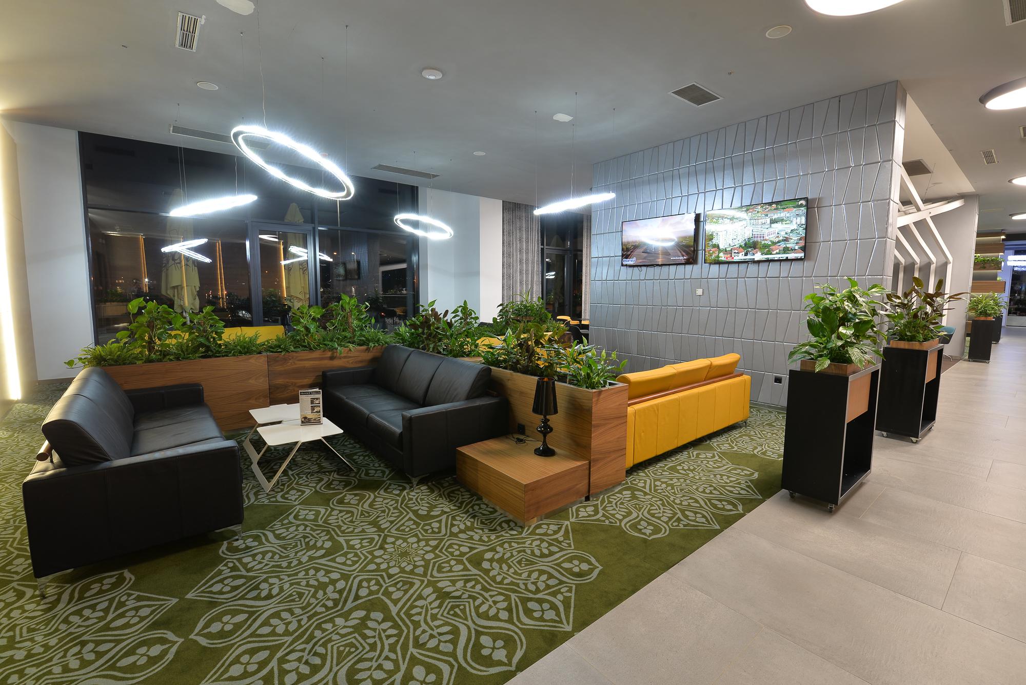Hotel Hills Sarajevo Congress & Thermal Spa Resort Ilidža Bagian luar foto The lounge at the airport