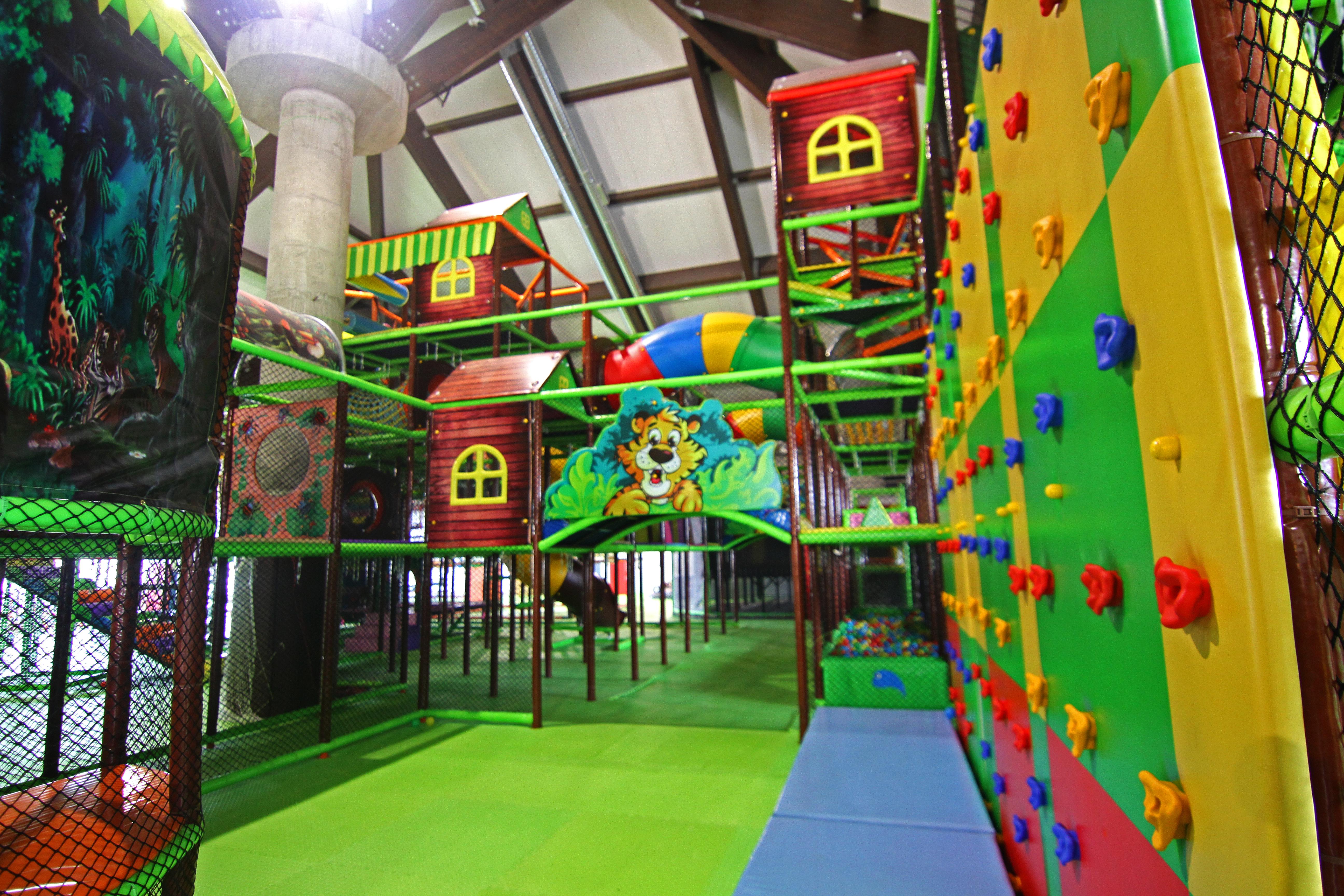 Hotel Hills Sarajevo Congress & Thermal Spa Resort Ilidža Bagian luar foto Adventure playground